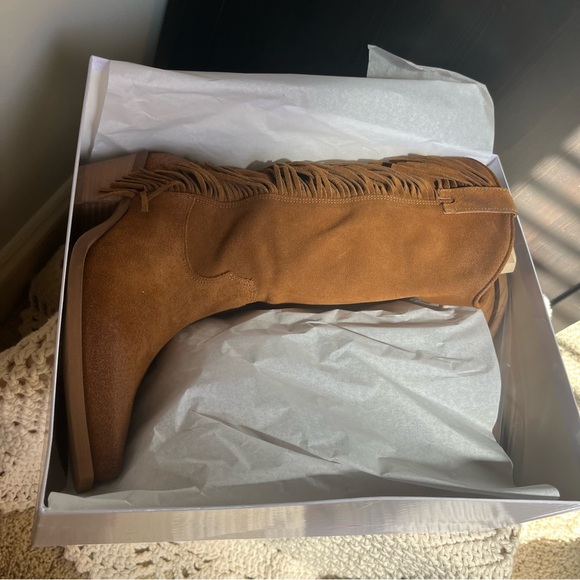 New in Box Sundance Dove Canyon Boots, Tan Suede size 40 EUR / 9 US - Picture 11 of 14